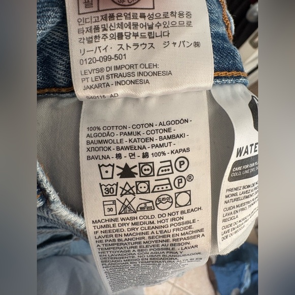 Levi’s women’s wedgie button fly denim jeans size 28 - Picture 6 of 9